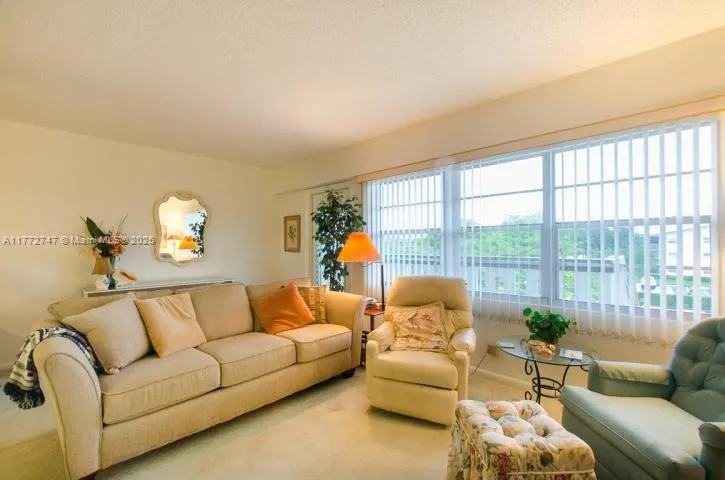 251 Mansfield F, #251F