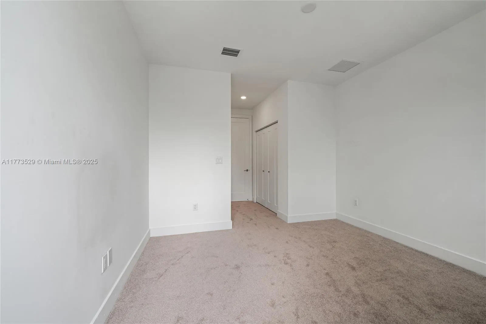 4149 Oak Pl