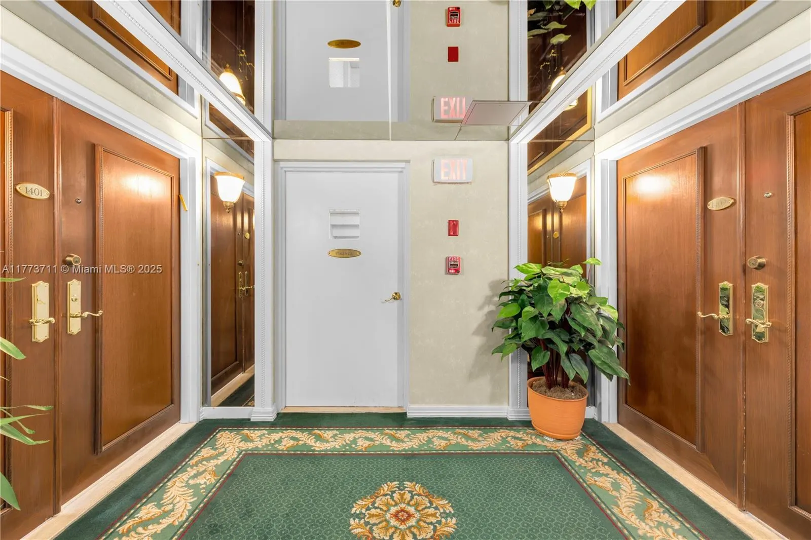 10175 Collins Ave, #Doubl1401/1402(4706 sqft)