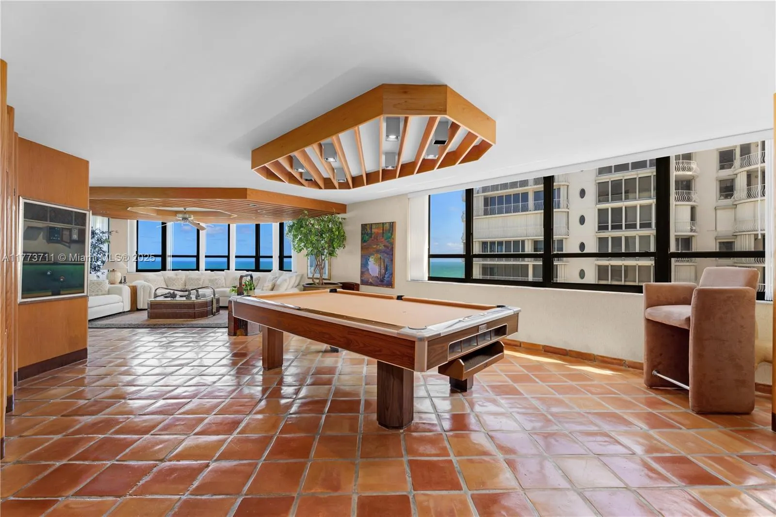 10175 Collins Ave, #Doubl1401/1402(4706 sqft)