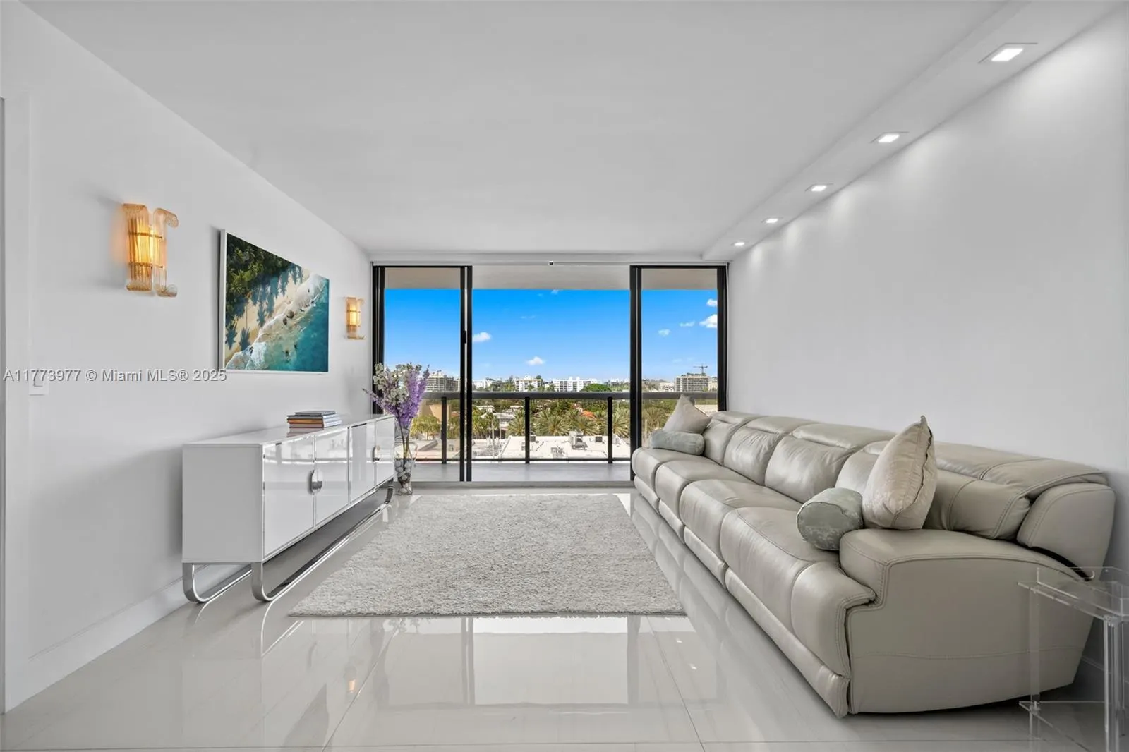 9455 Collins Ave, #703