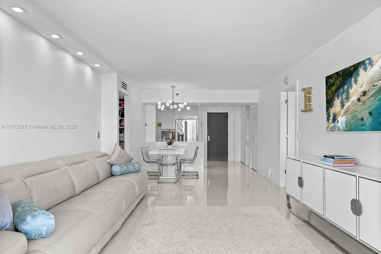 9455 Collins Ave, #703