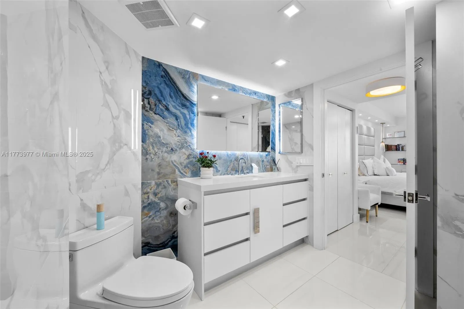 9455 Collins Ave, #703