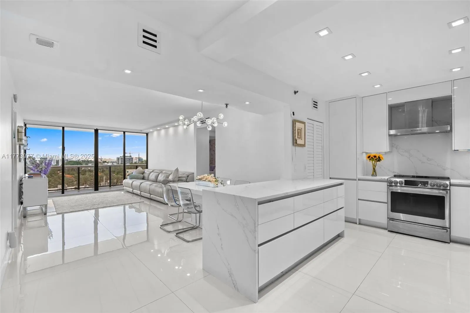 9455 Collins Ave, #703