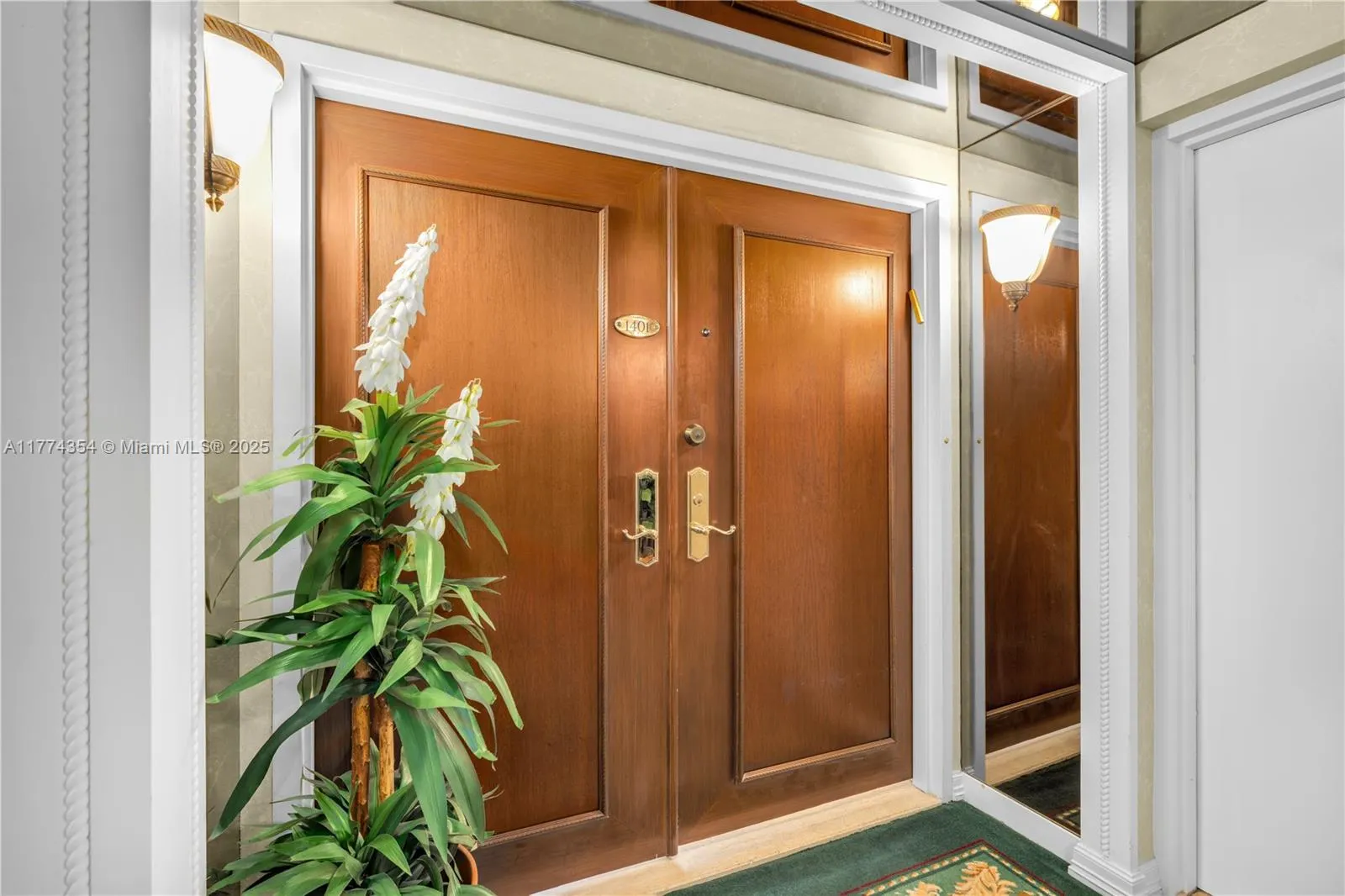10175 Collins Ave, #1401