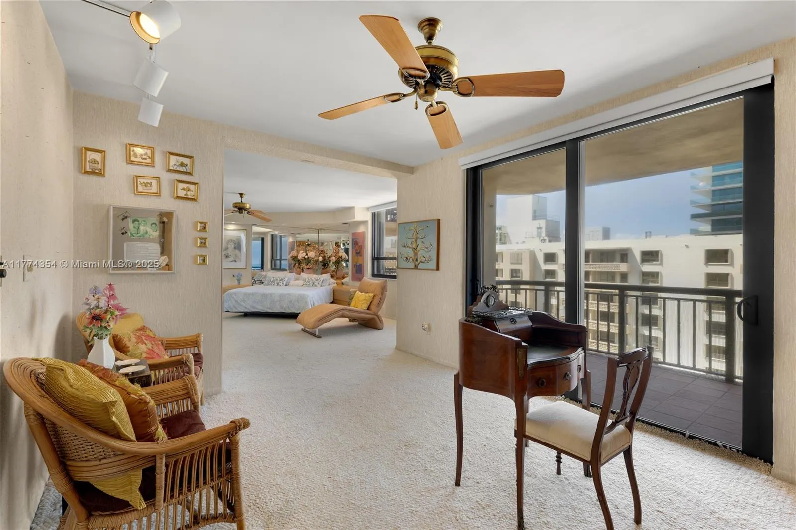 10175 Collins Ave, #1401