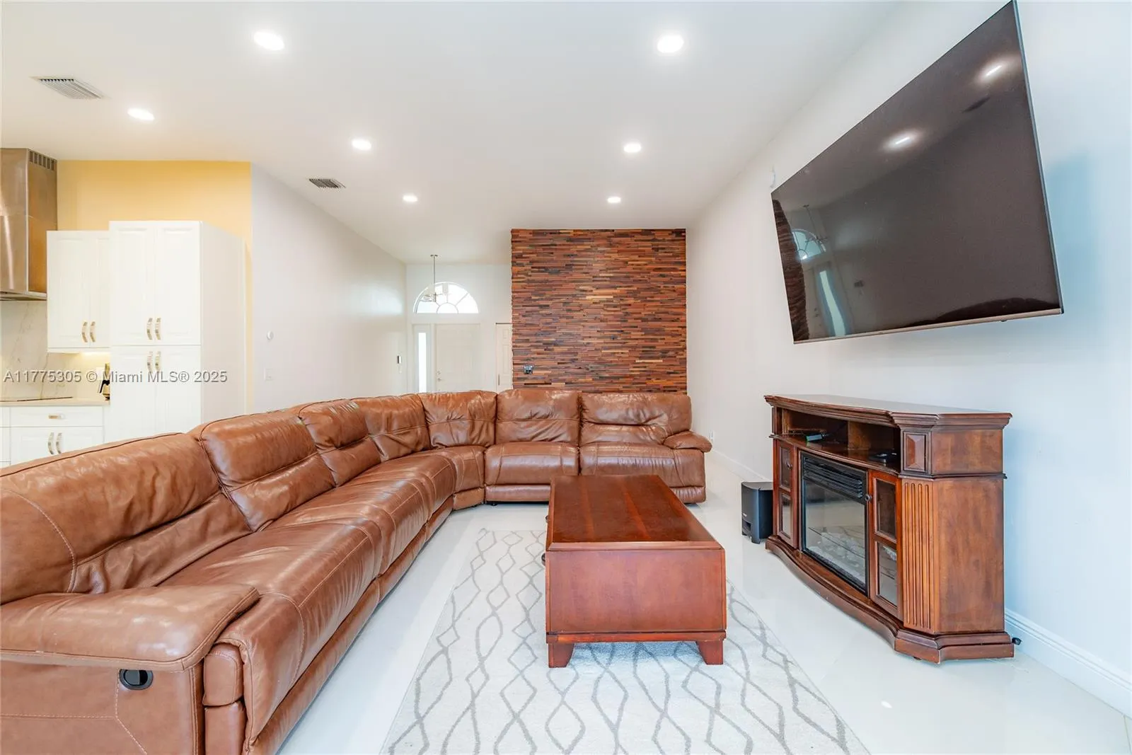 23274 Alora Dr