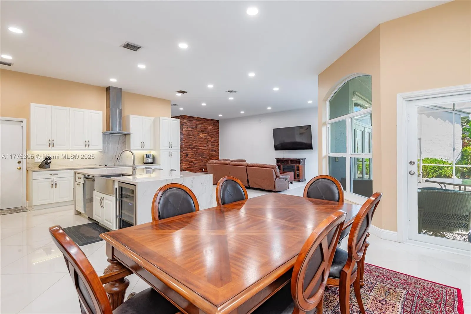 23274 Alora Dr