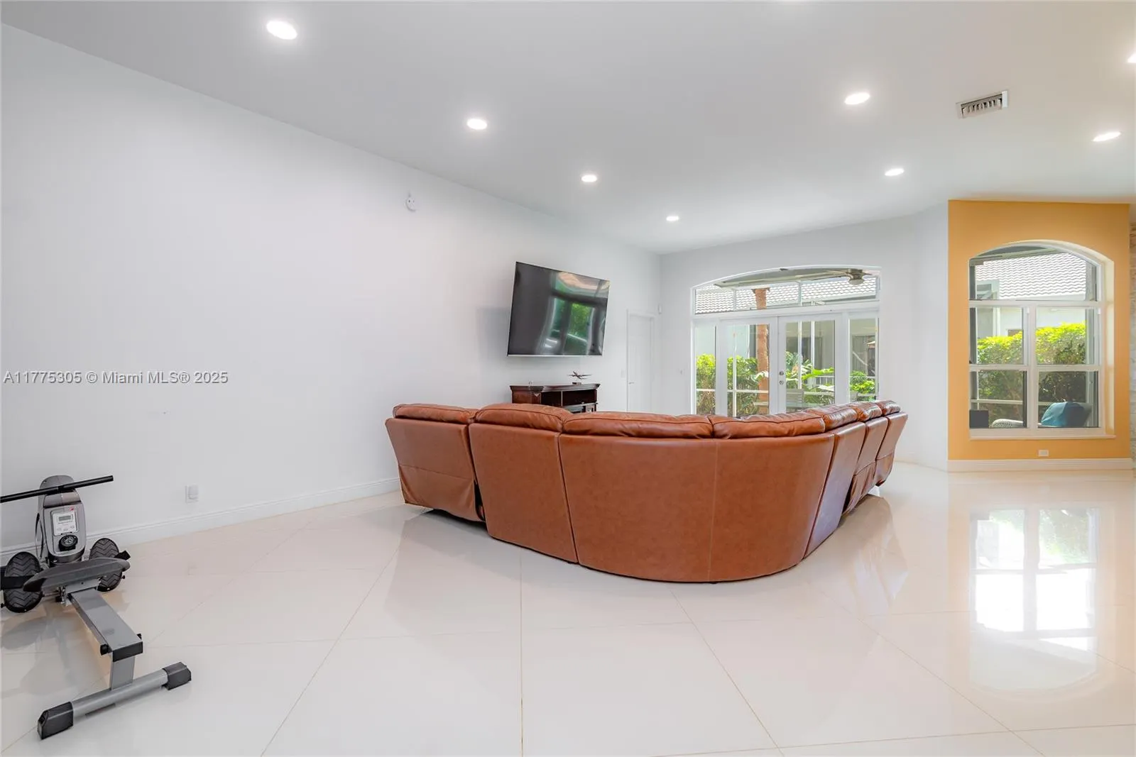 23274 Alora Dr