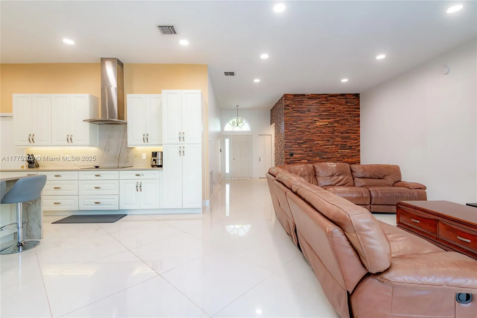 23274 Alora Dr
