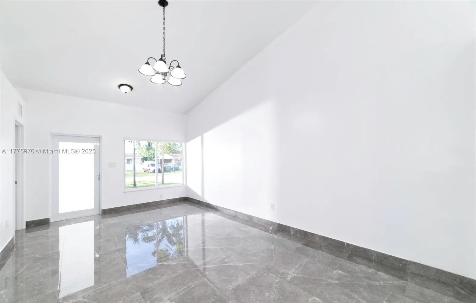 4070 SW 49th Ct