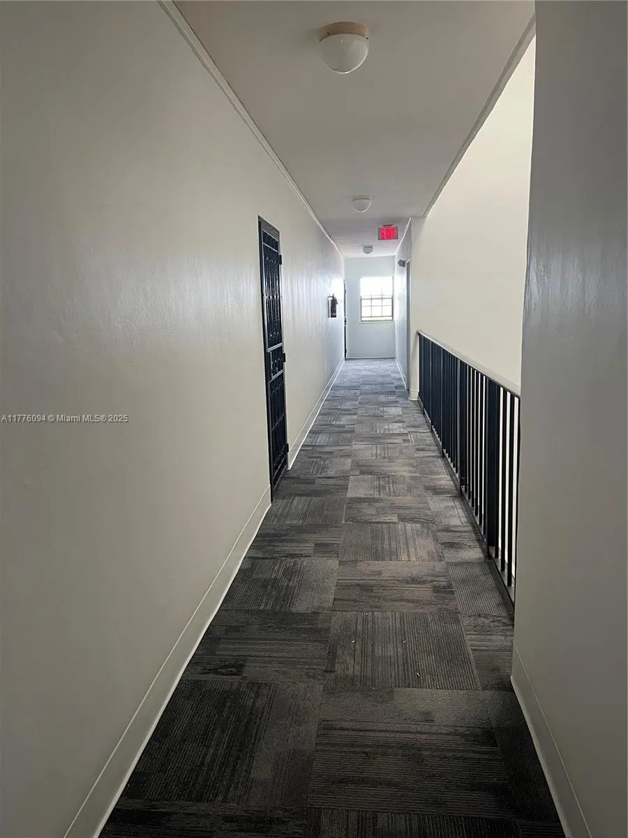 9124 Collins Ave, #304