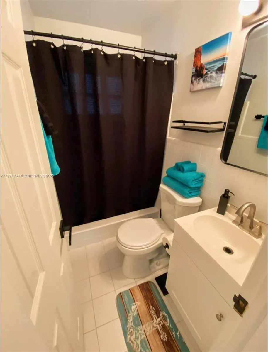 3208 Canal Dr, #2