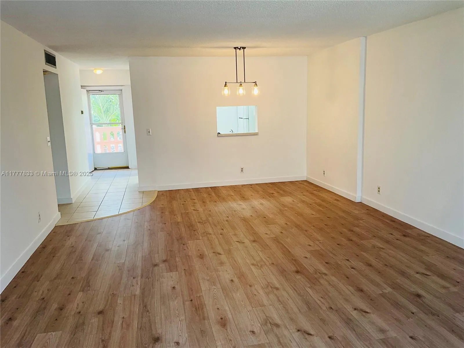 201 SE 11th Ter, #302