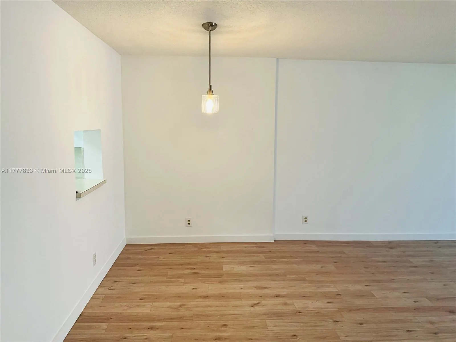 201 SE 11th Ter, #302
