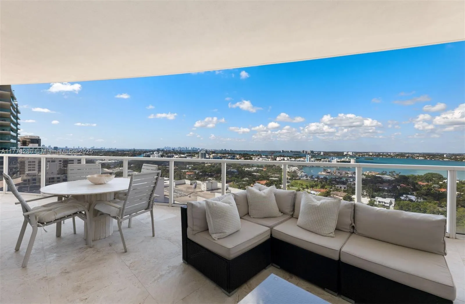 10225 Collins Ave, #2004