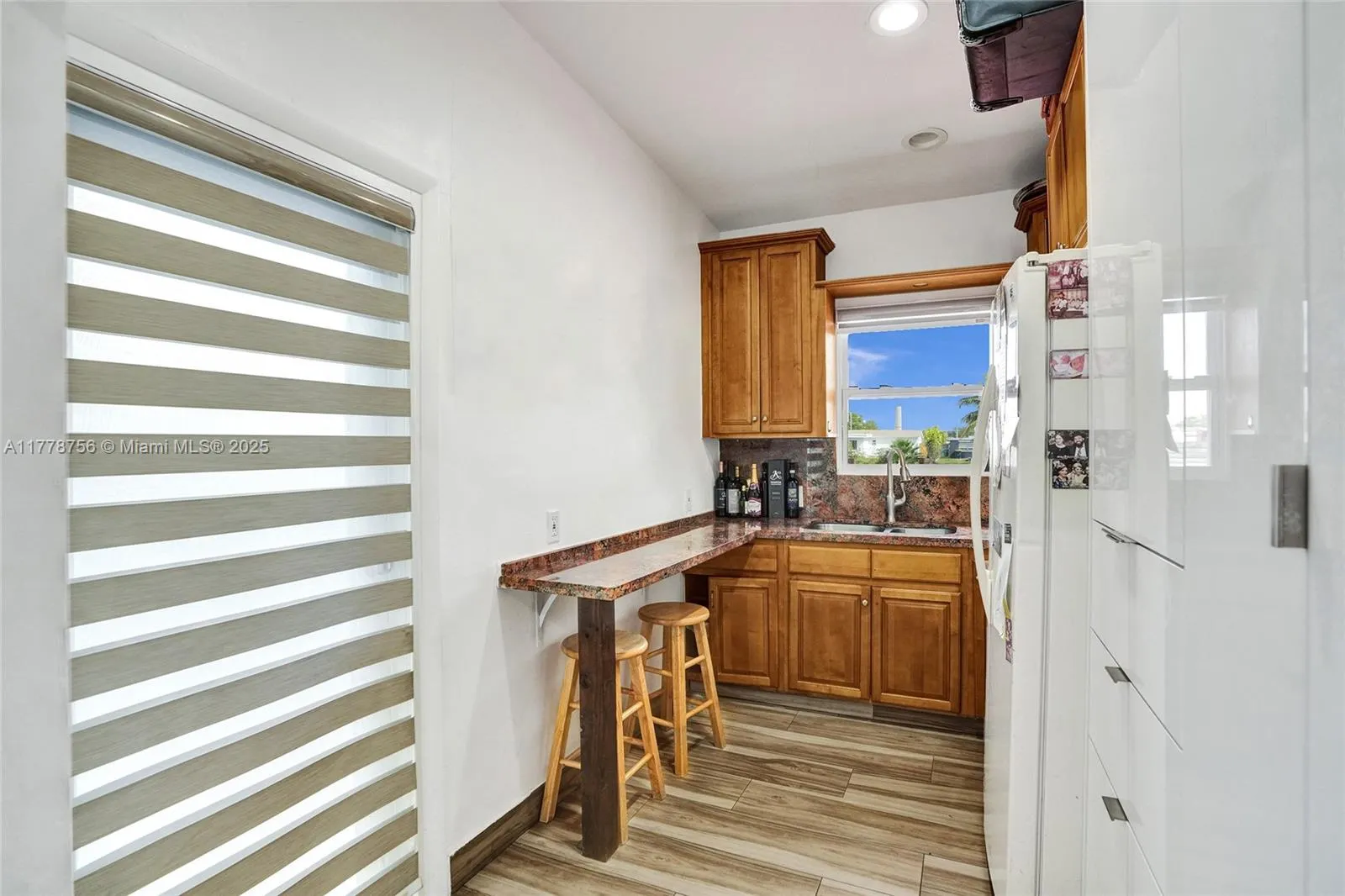 4185 SW 49th Ct