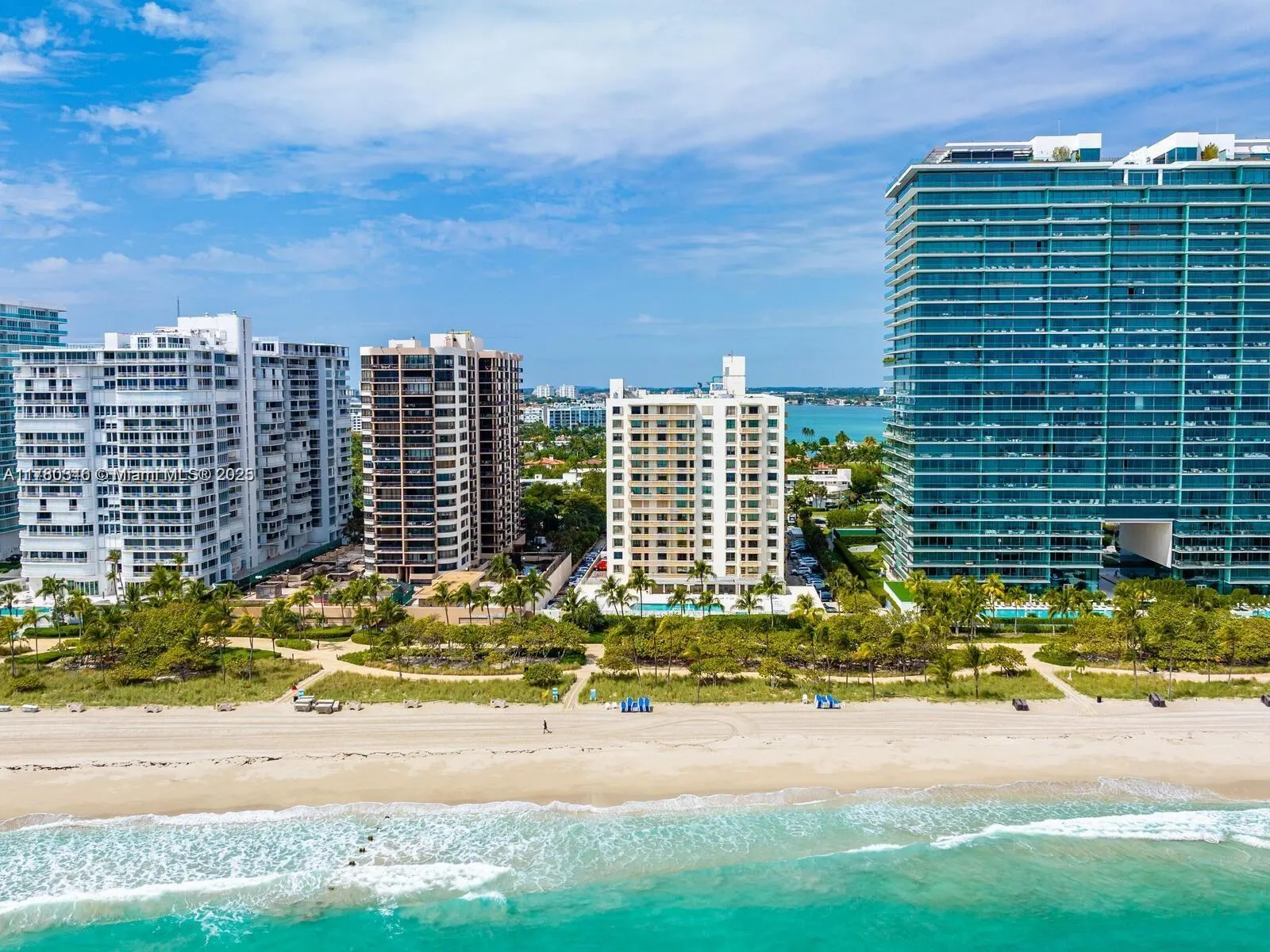10185 Collins Ave, #1402