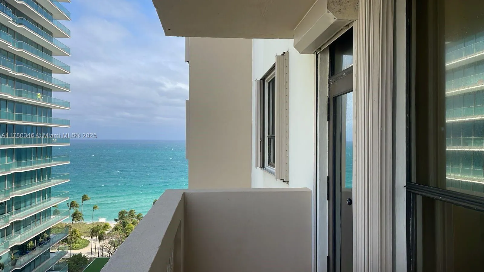 10185 Collins Ave, #1402