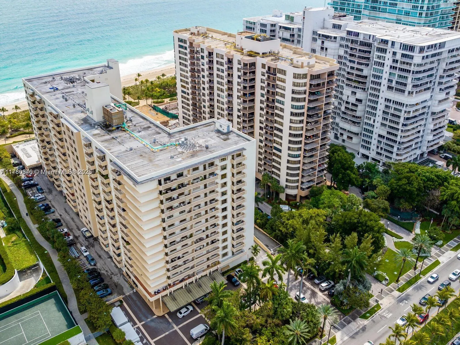 10185 Collins Ave, #1402