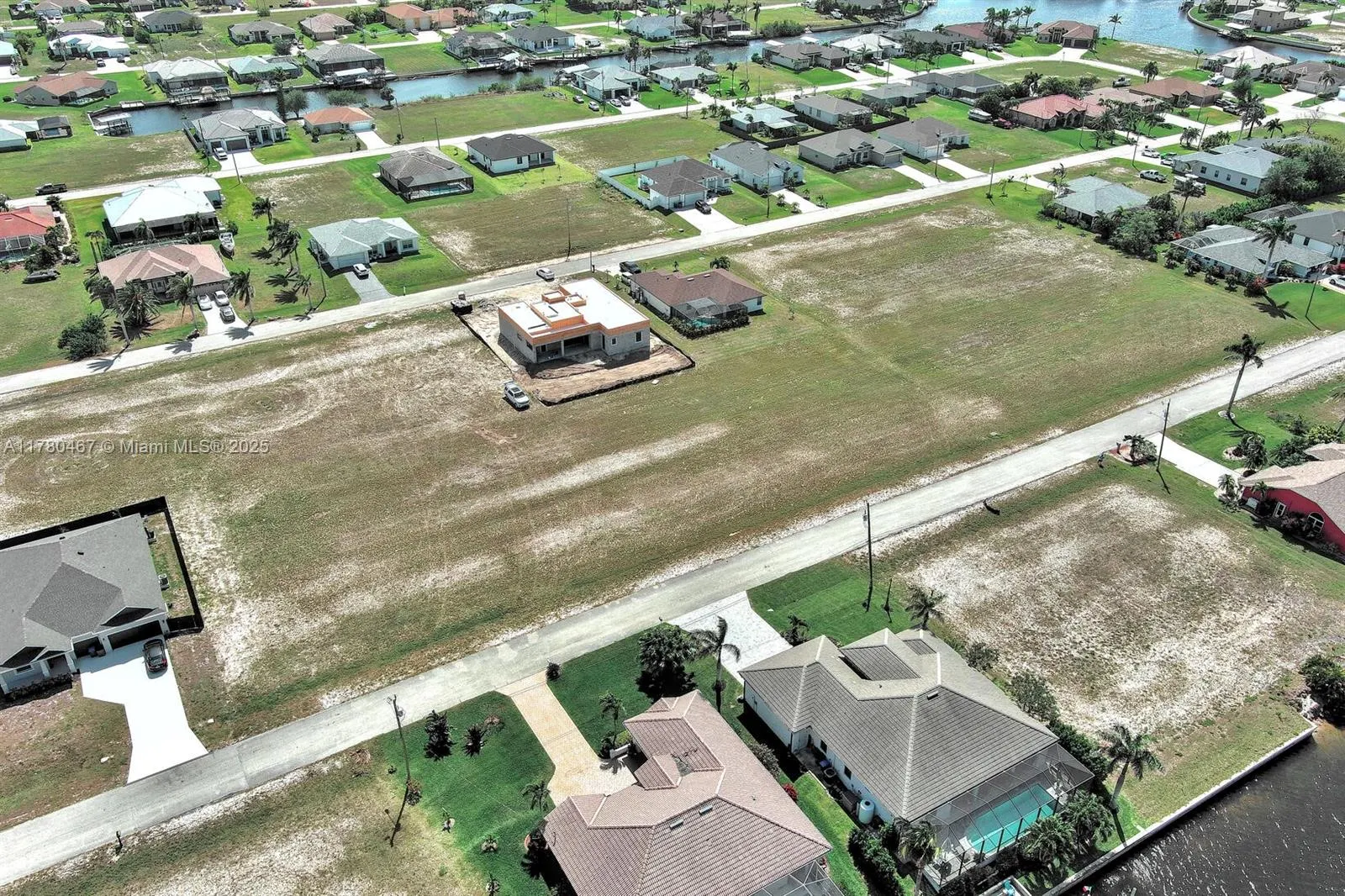1037 NW 37TH PL