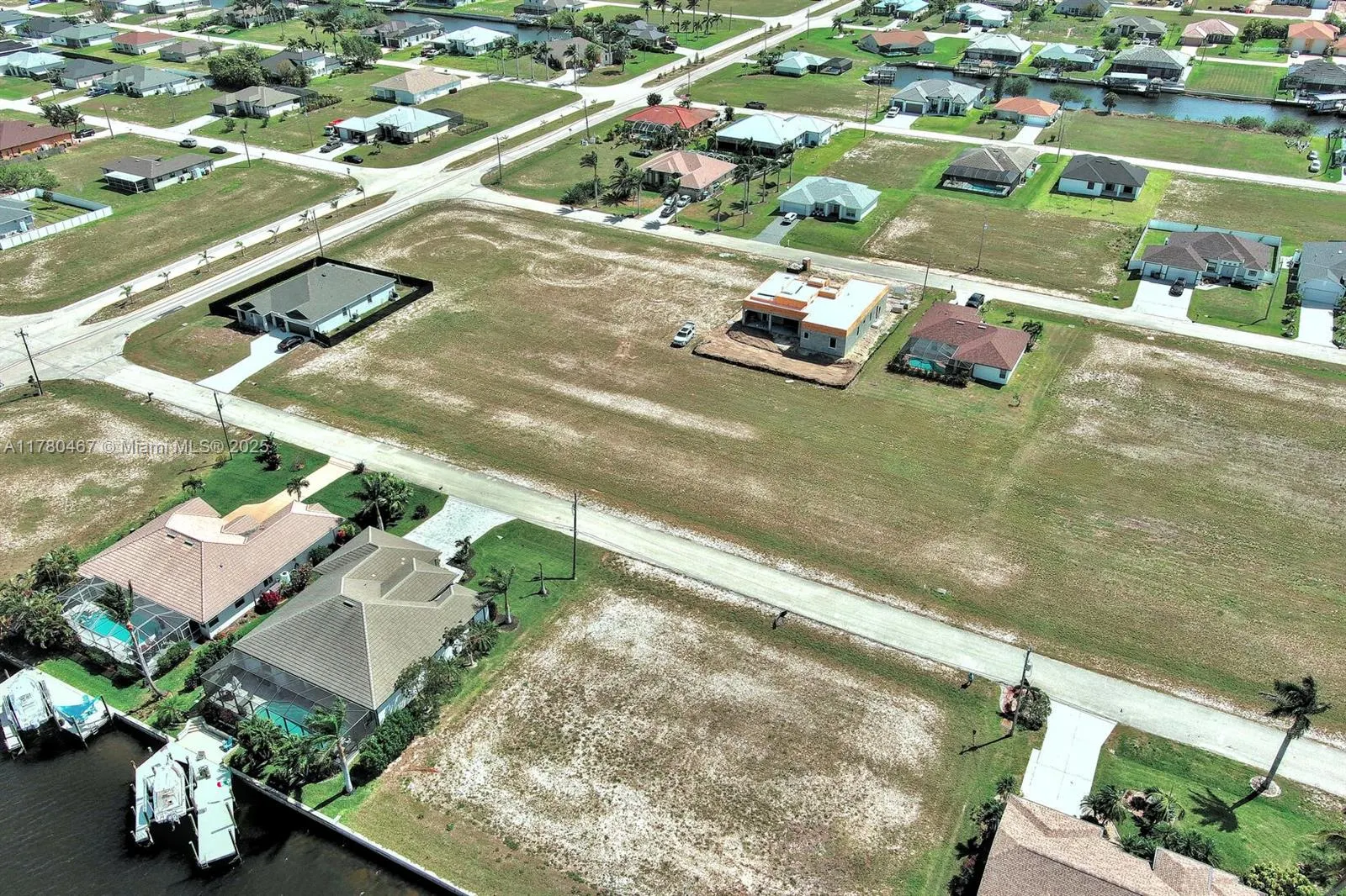 1037 NW 37TH PL