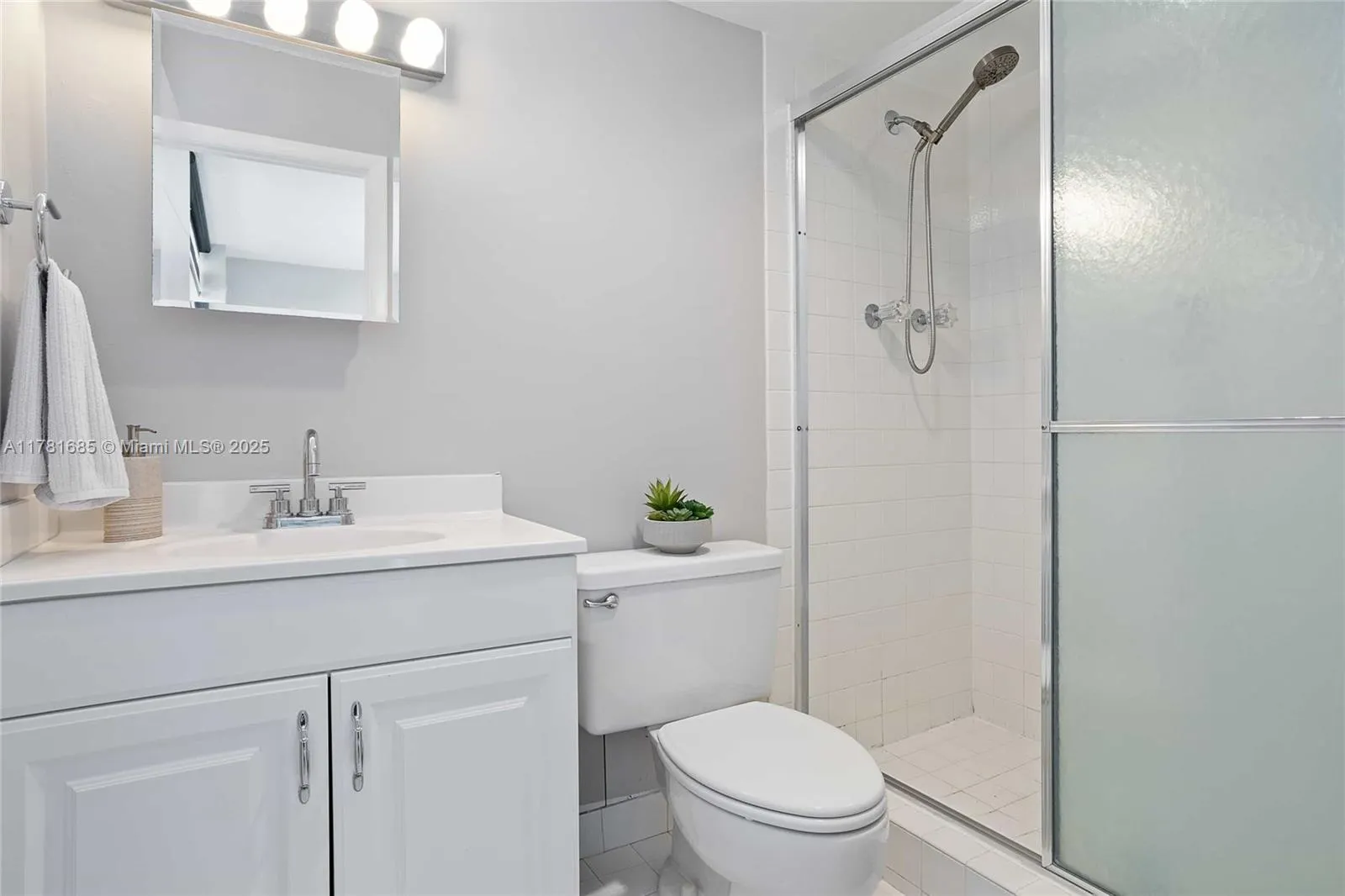 5201 NW 2nd Ave, #412