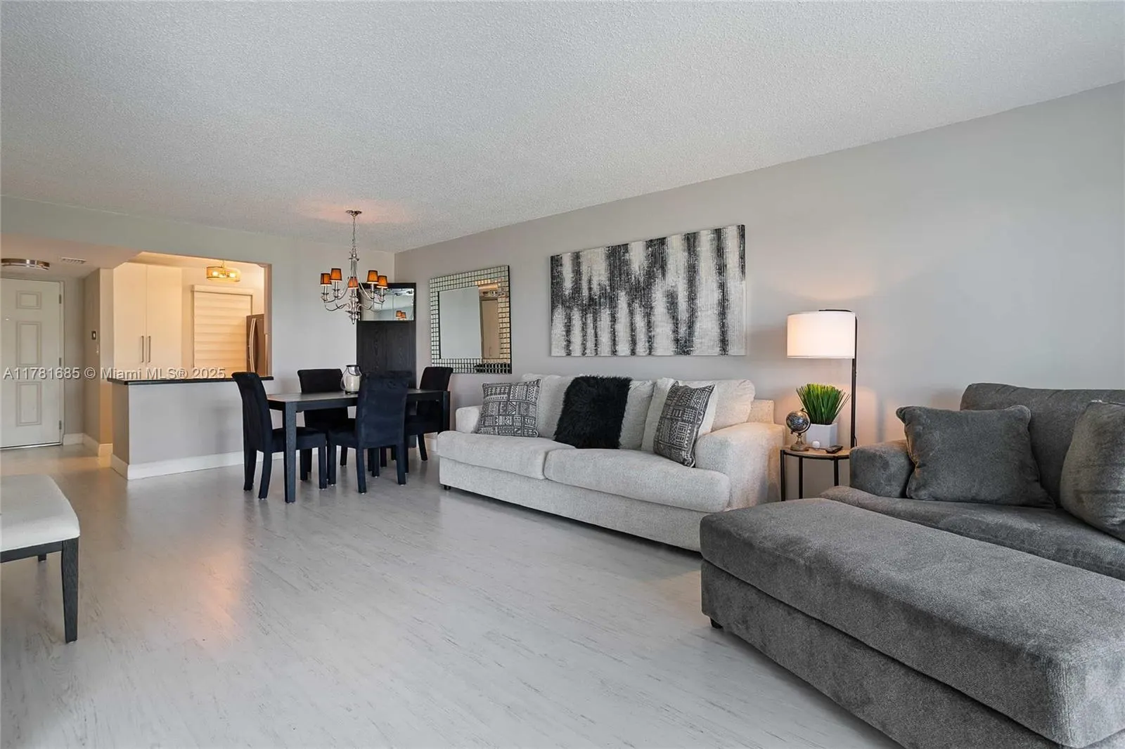 5201 NW 2nd Ave, #412