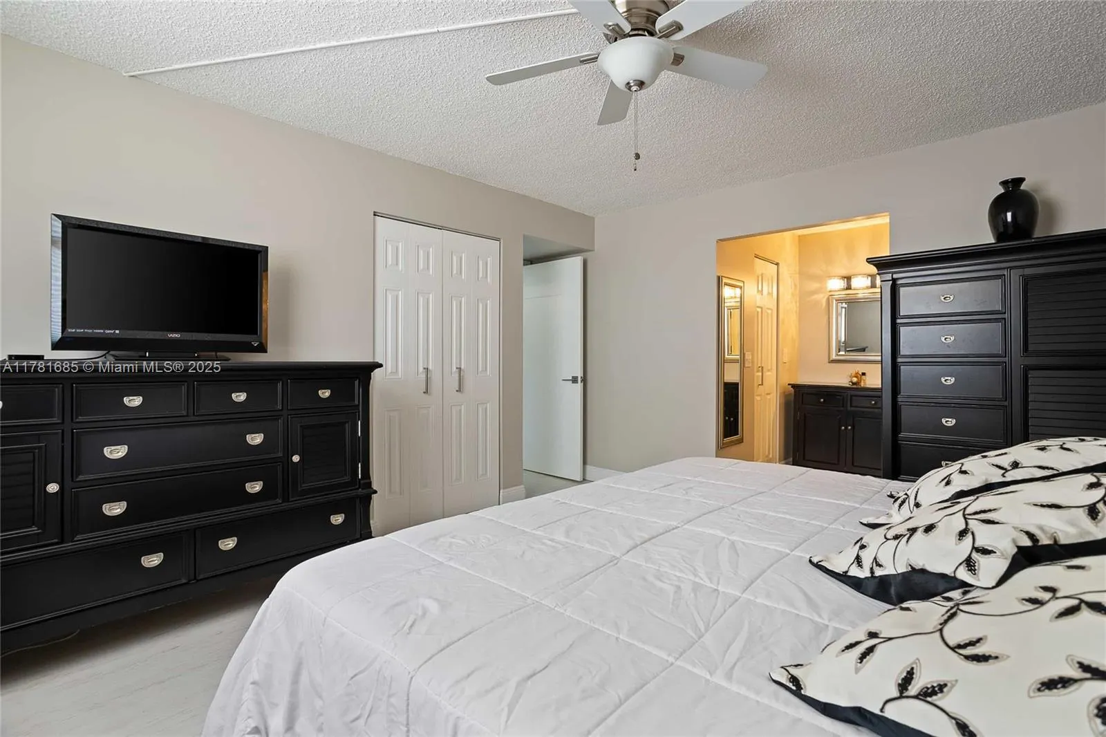 5201 NW 2nd Ave, #412