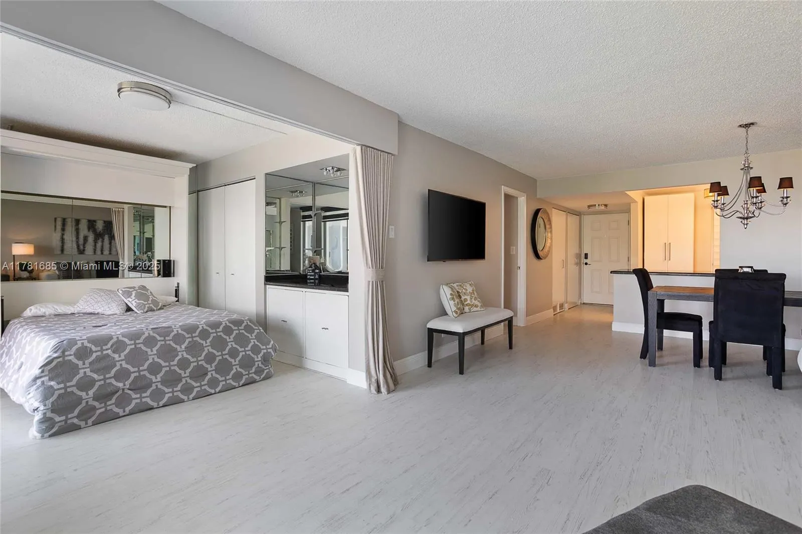 5201 NW 2nd Ave, #412