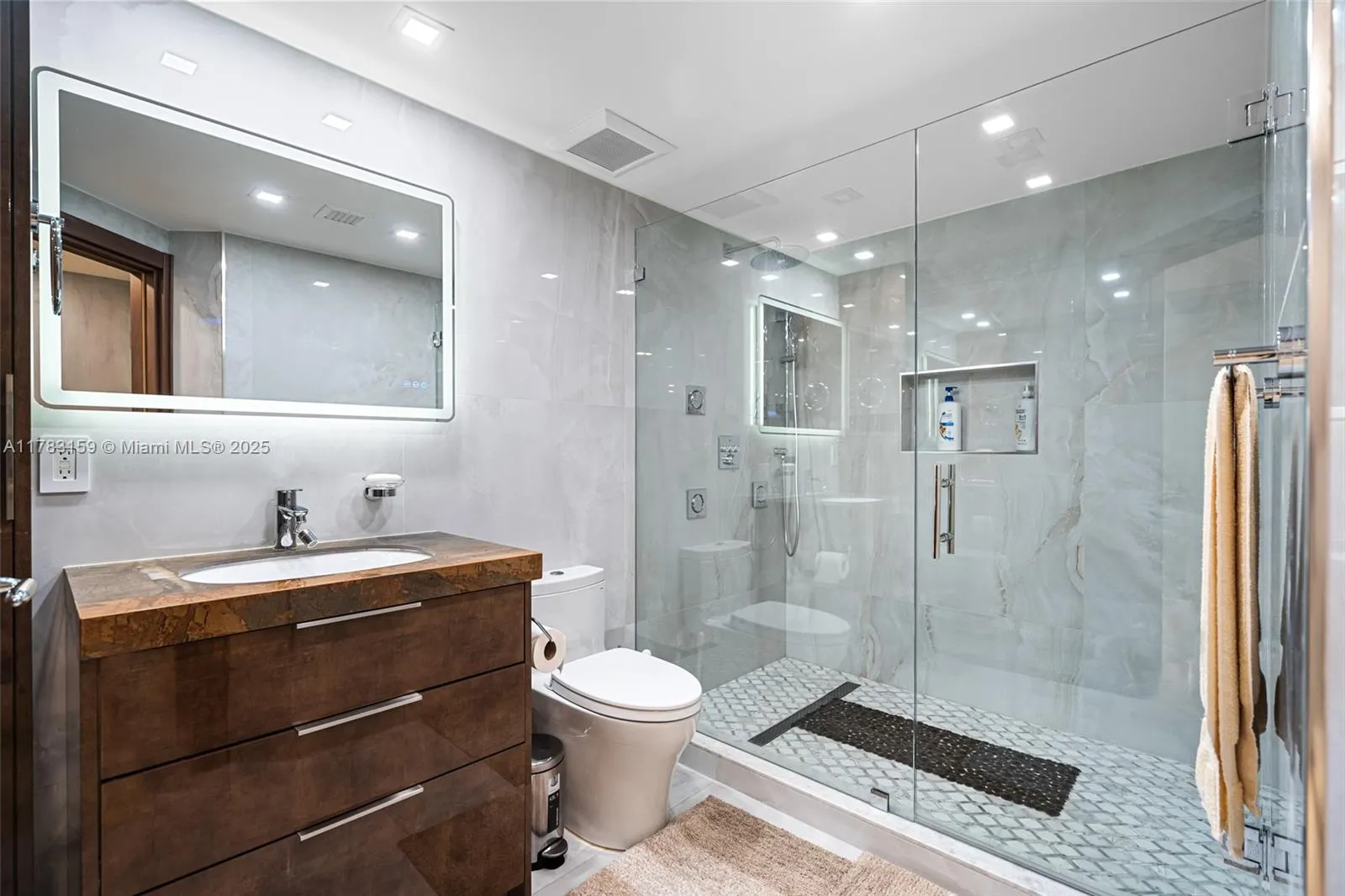 9559 Collins Ave, #S8-F