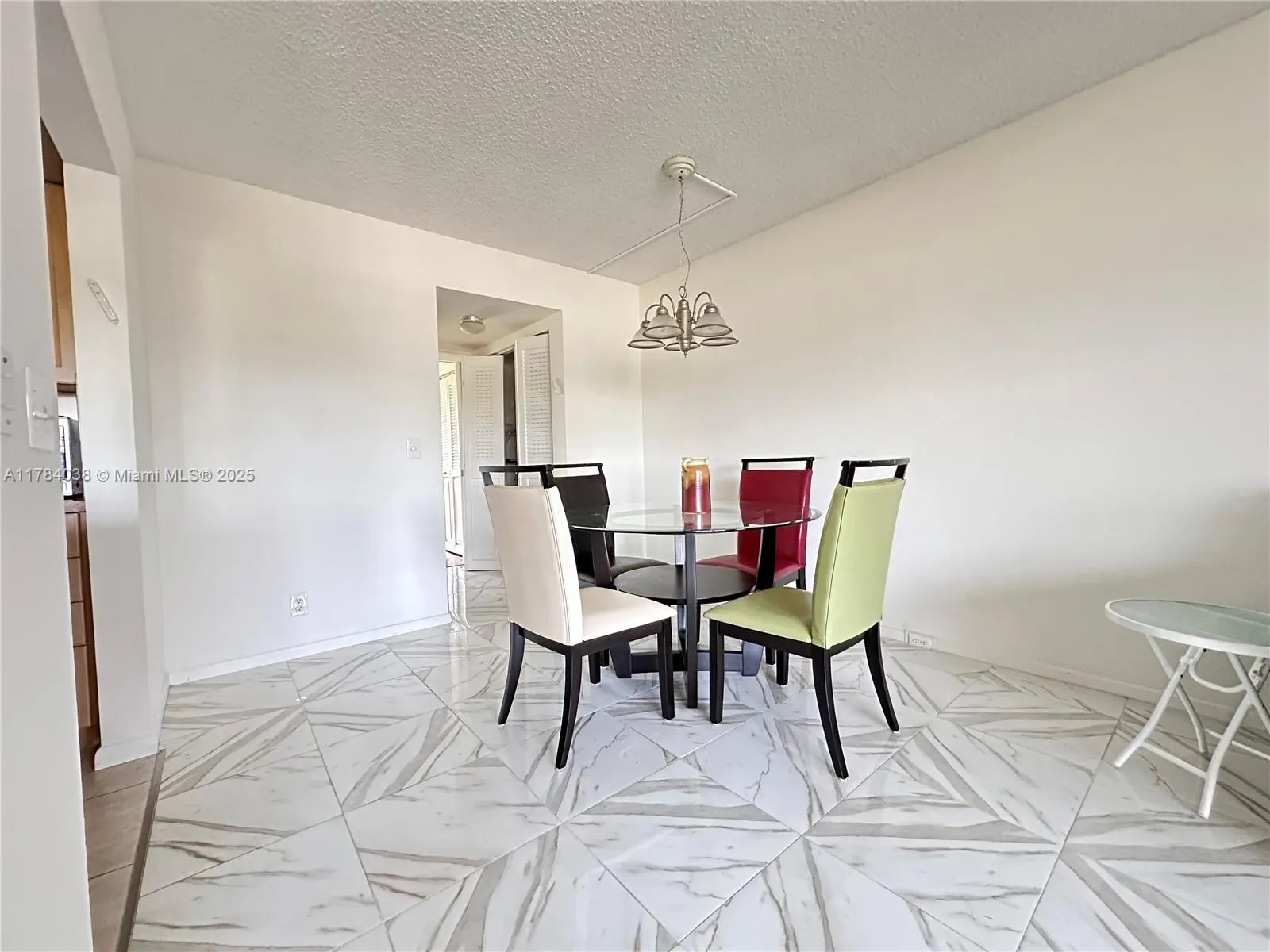 569 N Fanshaw  N, #569
