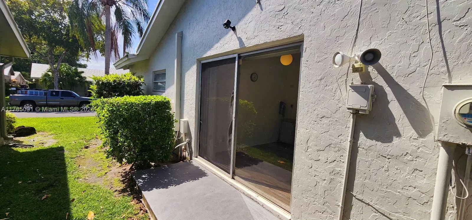 22310 Cameo Dr E
