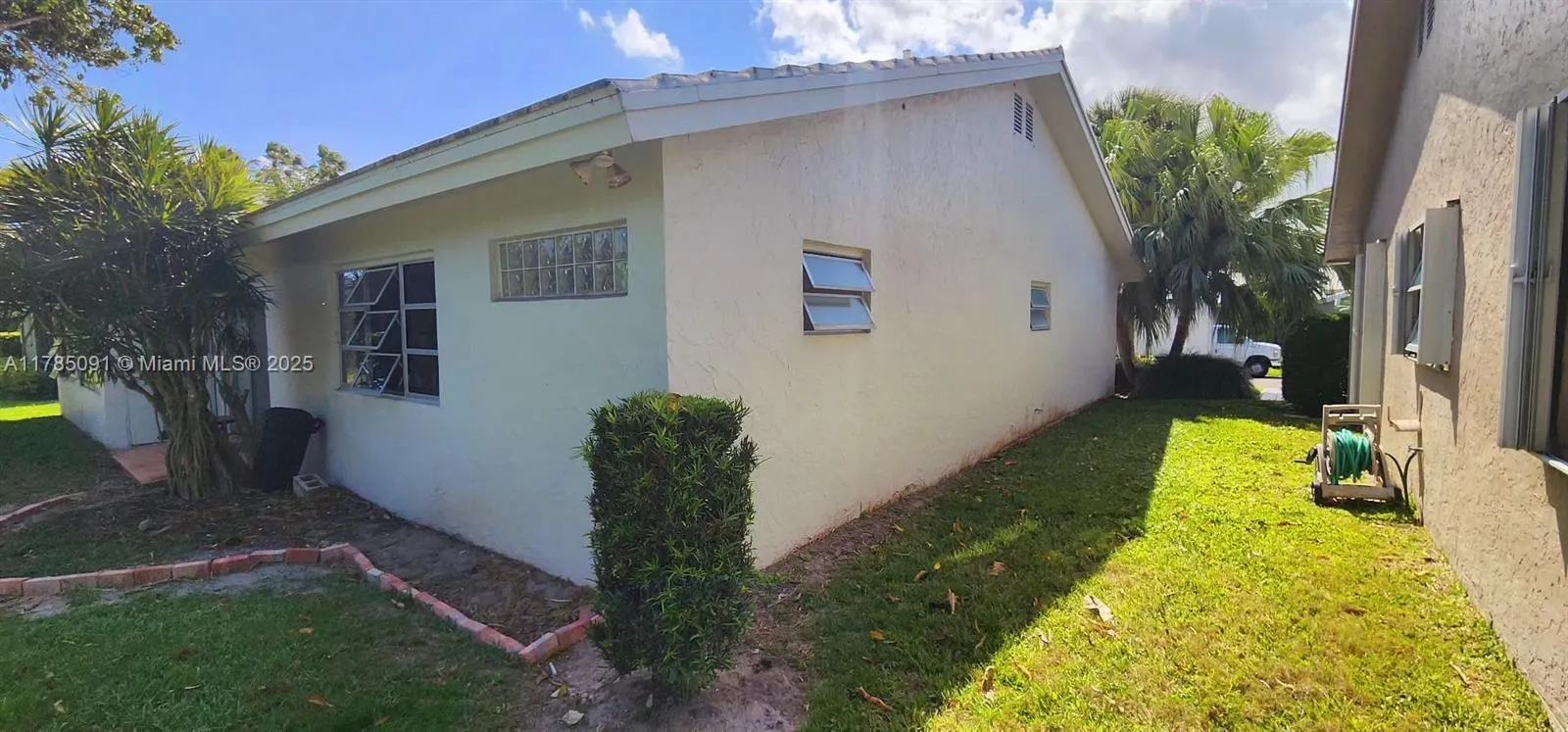 22310 Cameo Dr E