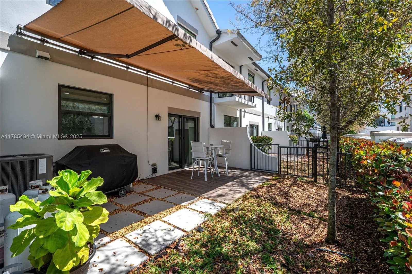4538 S Aqua Bella Ln