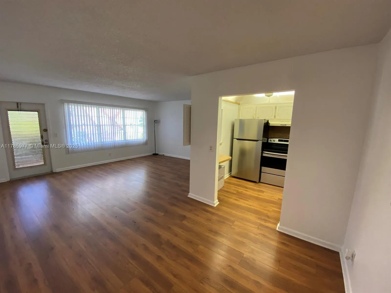 381 Fanshaw J, #381
