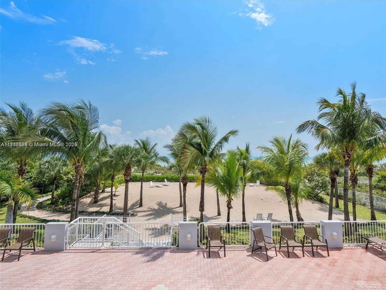 9341 Collins Ave, #806