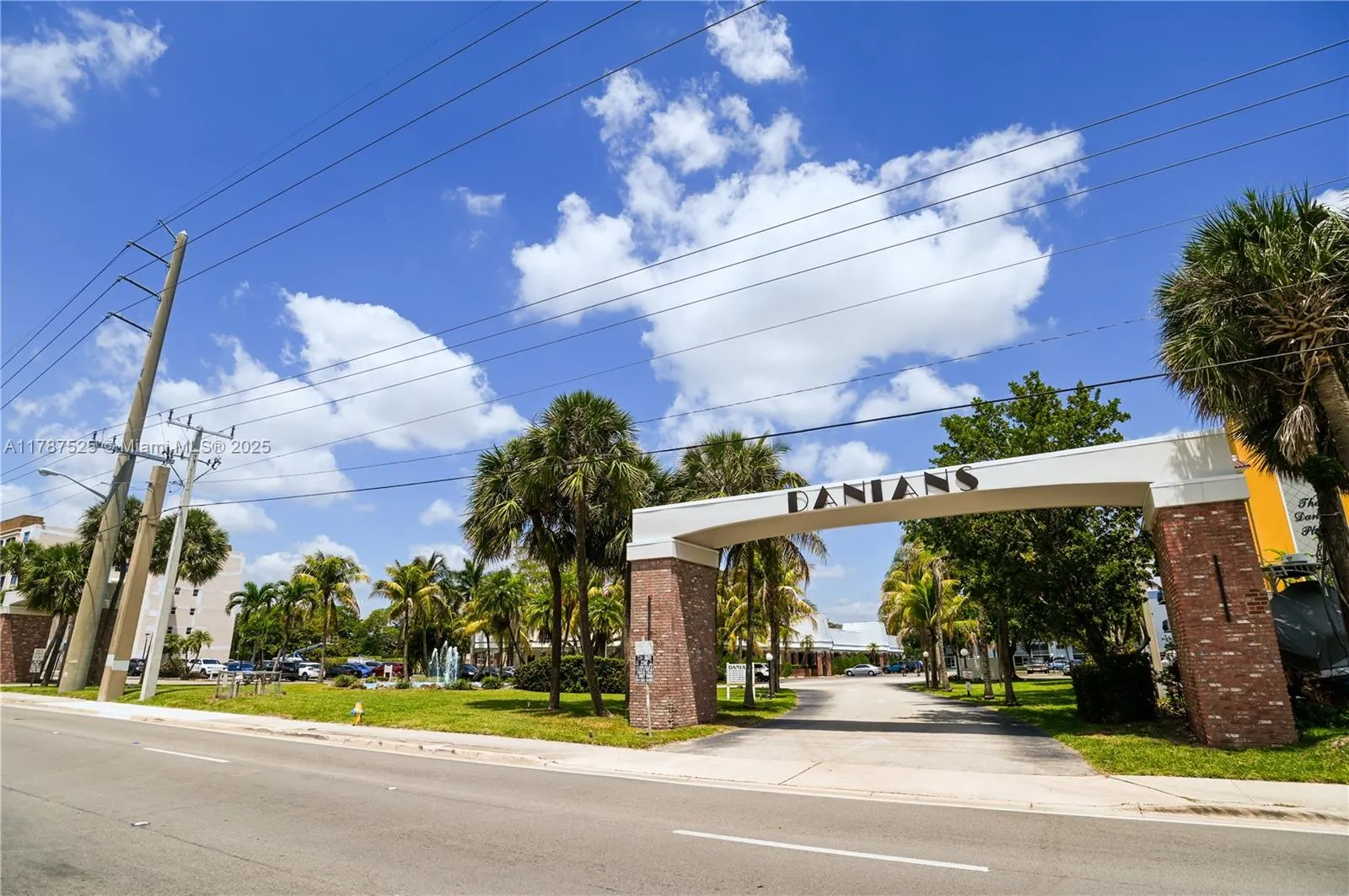 501 E Dania Beach Blvd, #5-3D