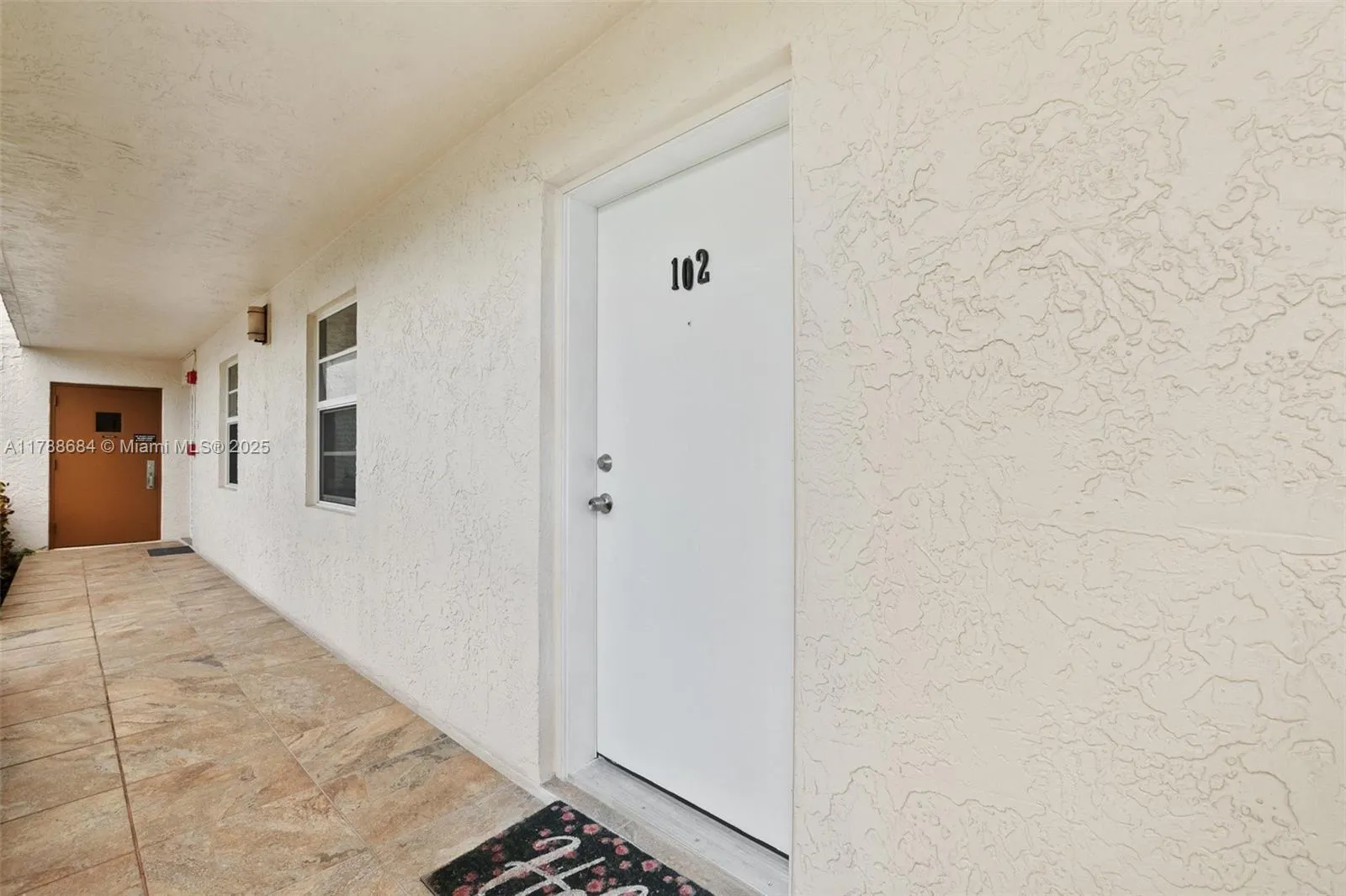 1024 SE 4th Ave, #102