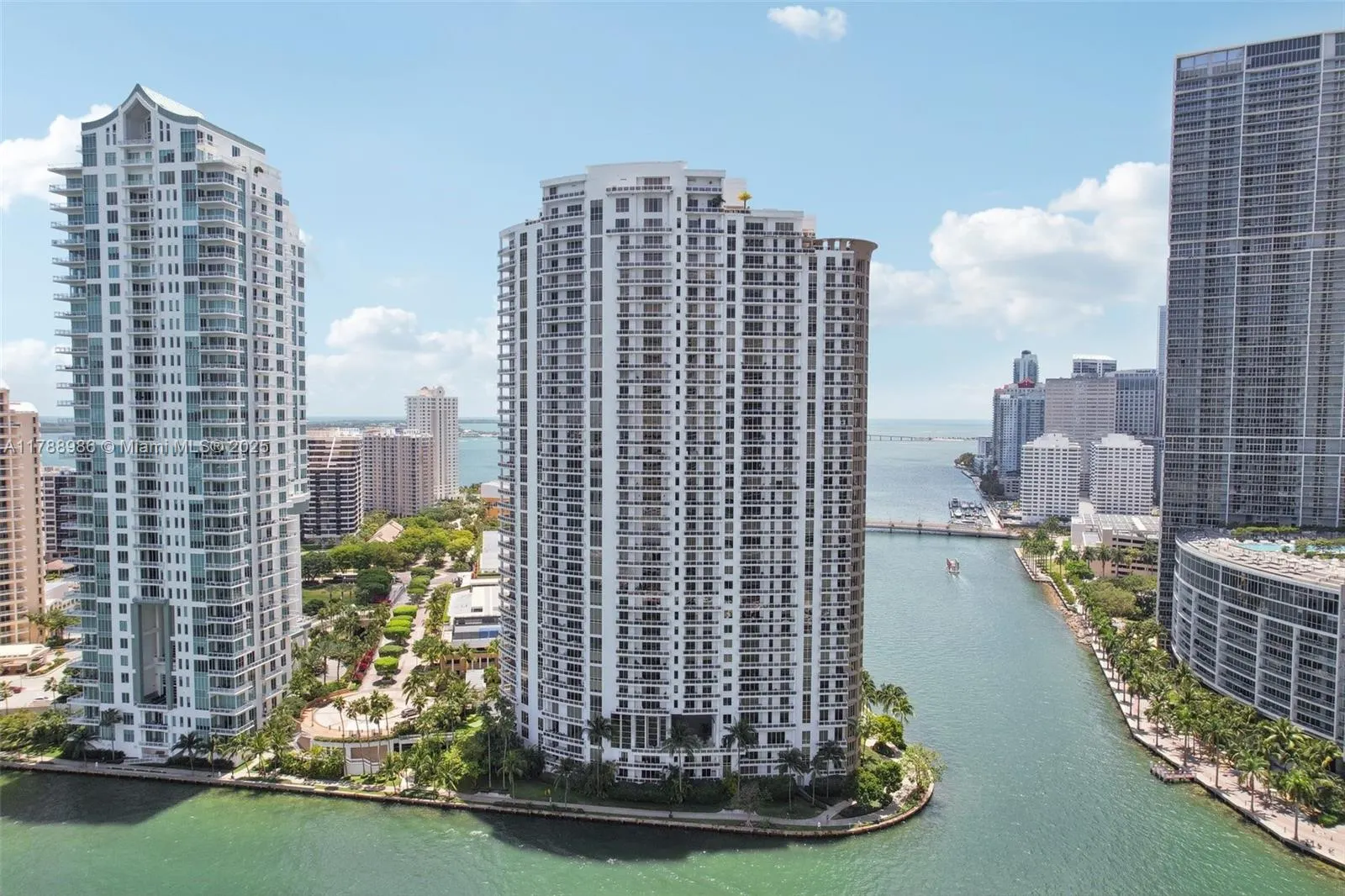 901 Brickell Key Blvd, #1009