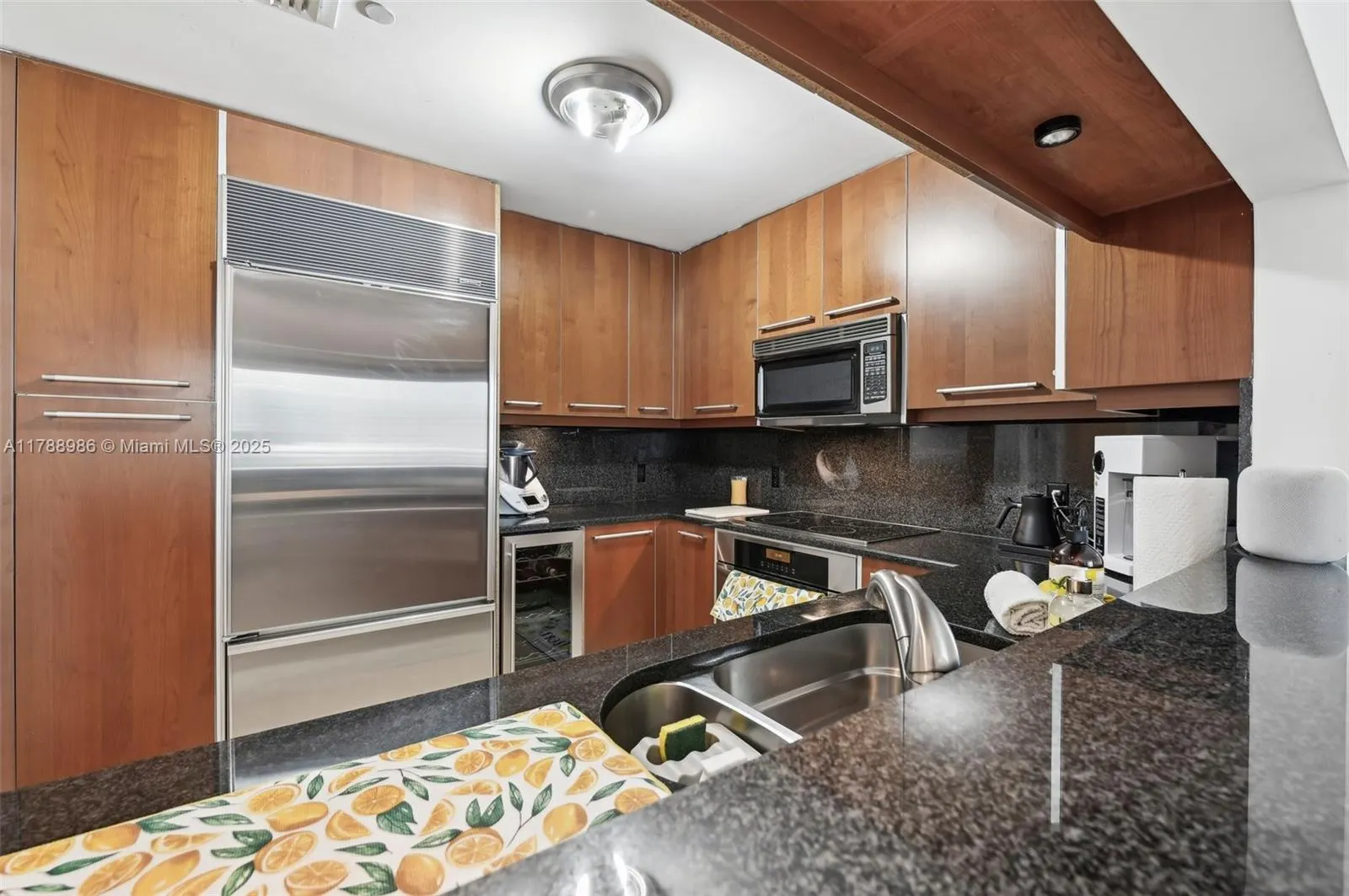 901 Brickell Key Blvd, #1009