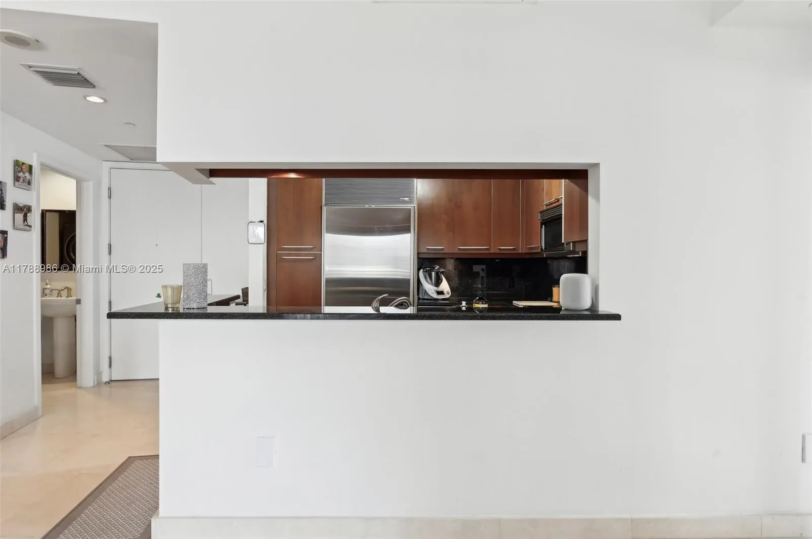 901 Brickell Key Blvd, #1009