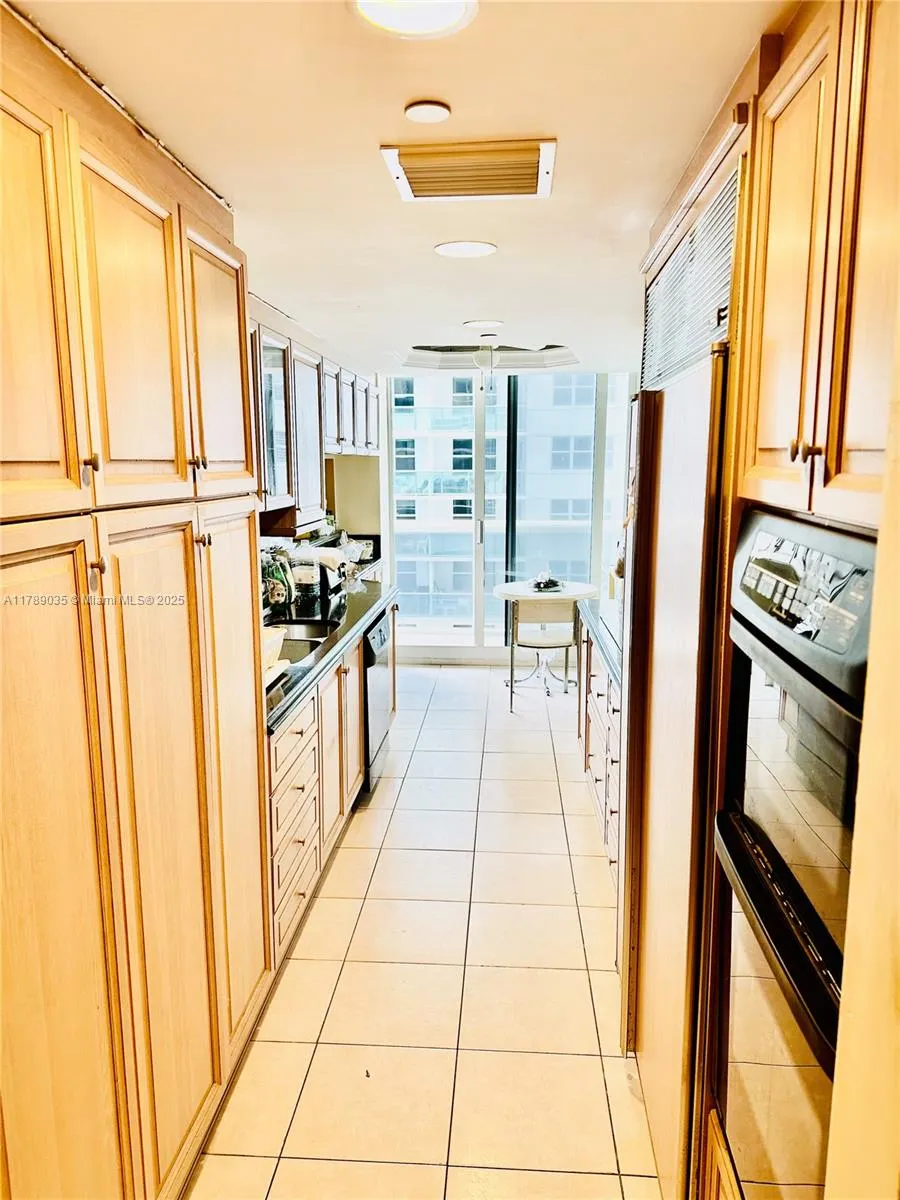 9559 Collins Ave, #S5-J