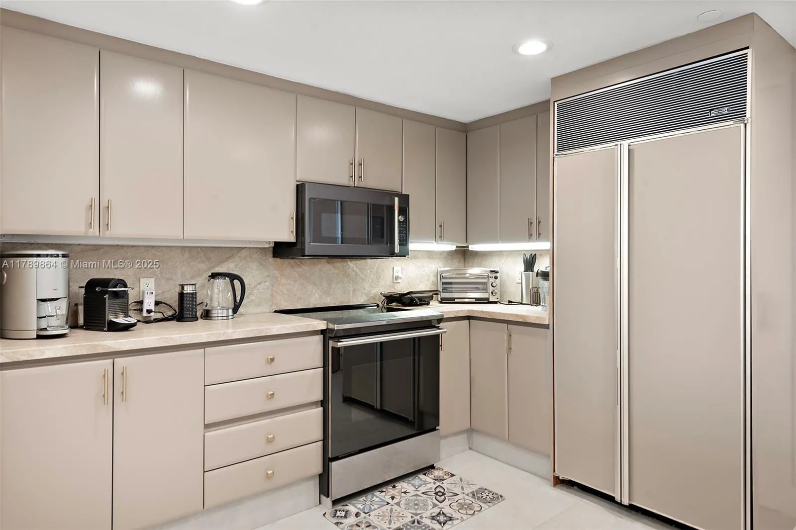 9595 Collins Ave, #N10F