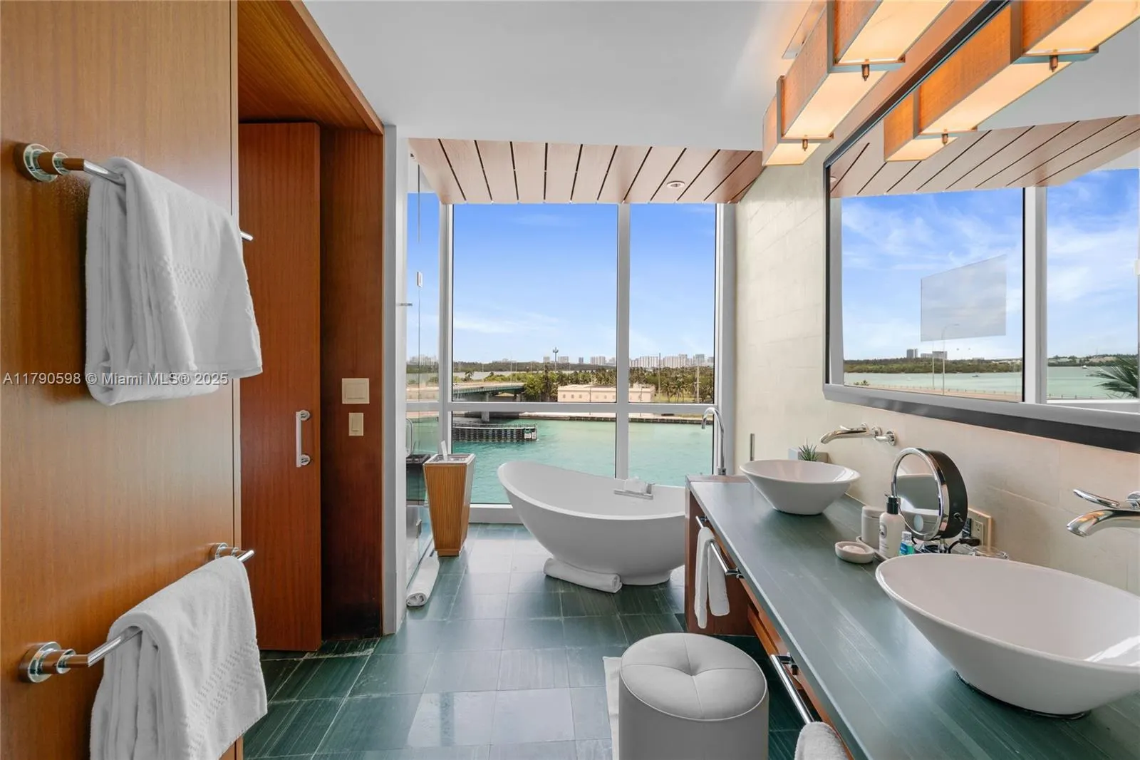 10295 Collins Ave, #312