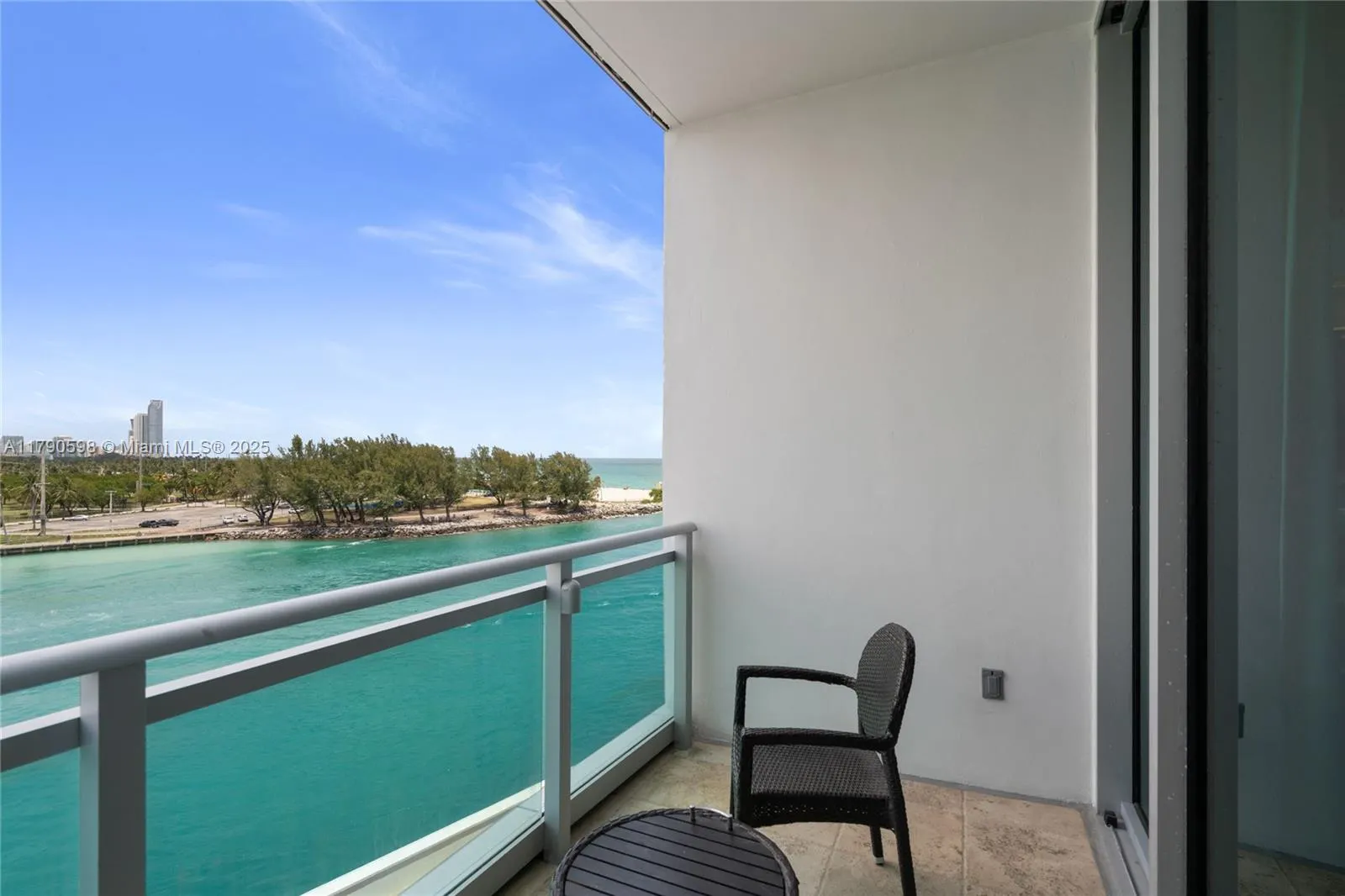 10295 Collins Ave, #312