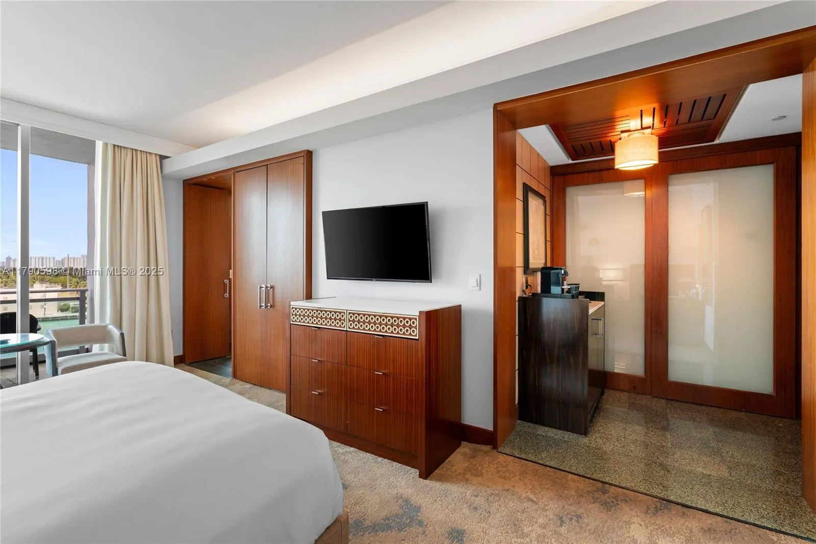 10295 Collins Ave, #312