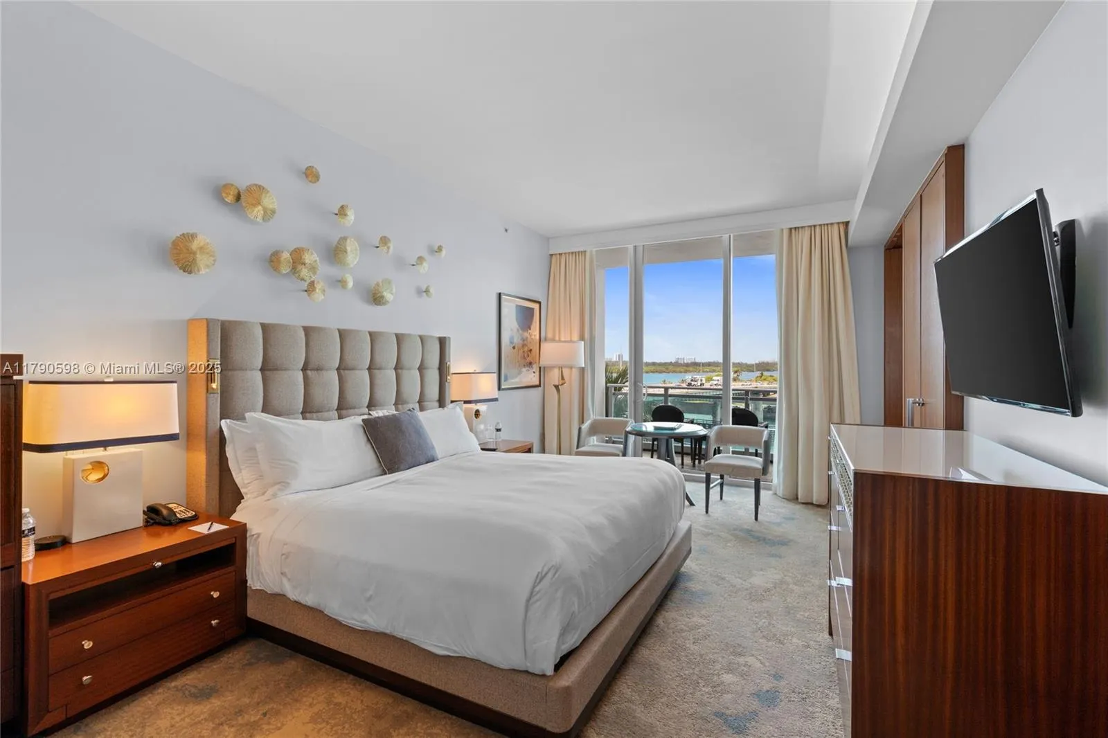 10295 Collins Ave, #312