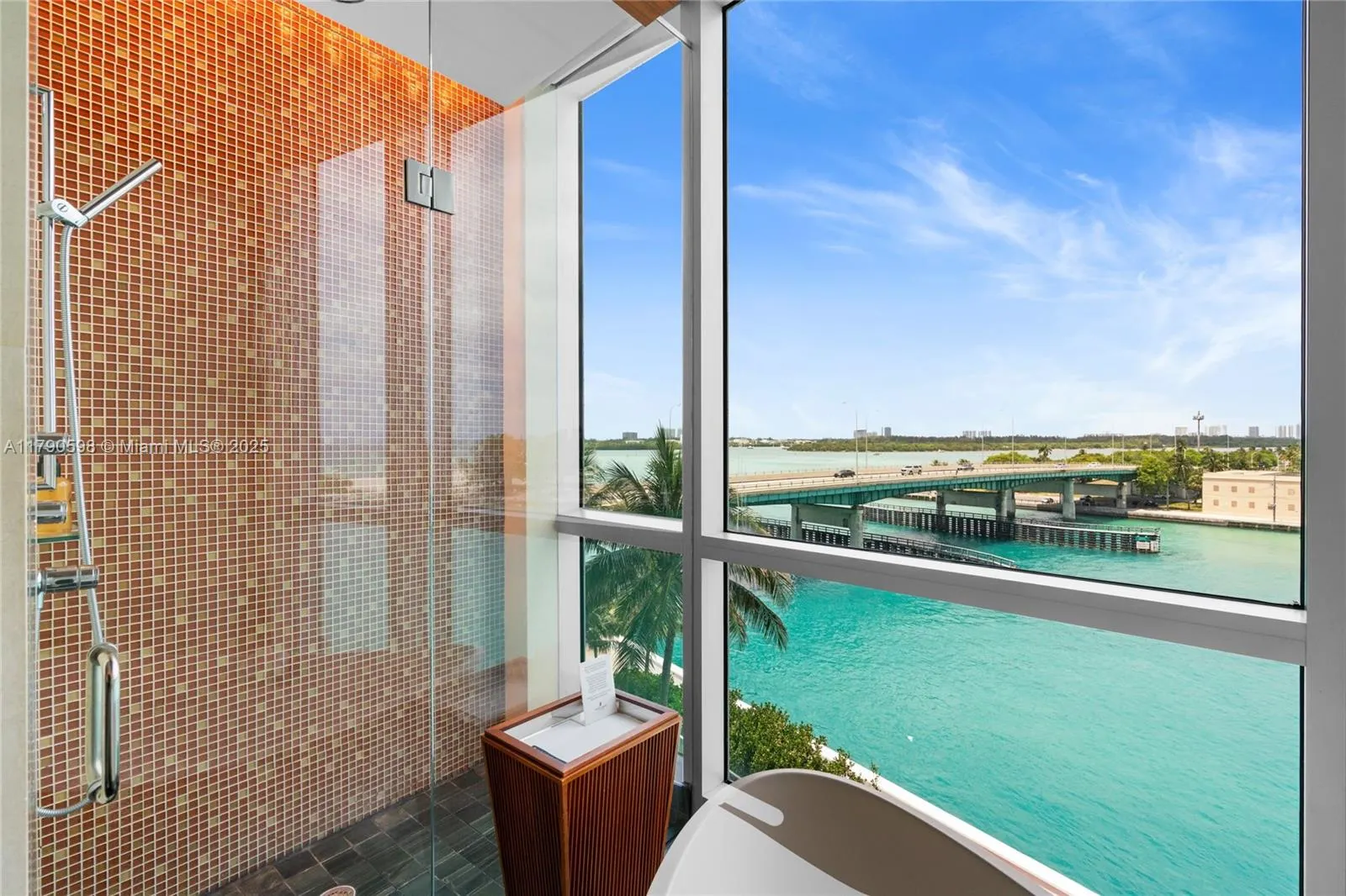 10295 Collins Ave, #312