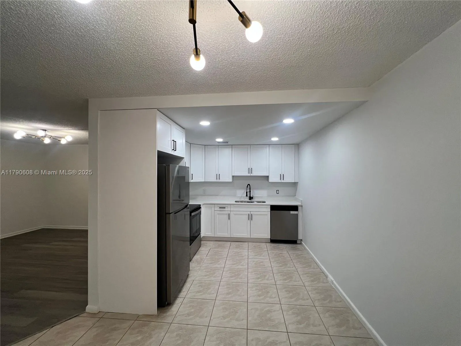 3089 E Yarmouth  E, #3089